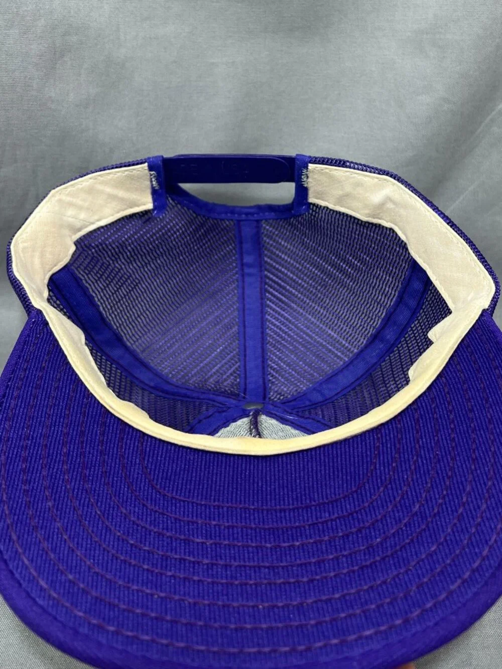 Snapback pre owned